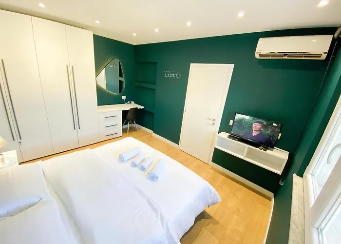 Matisse No9 - One Bedroom Center With Parking *